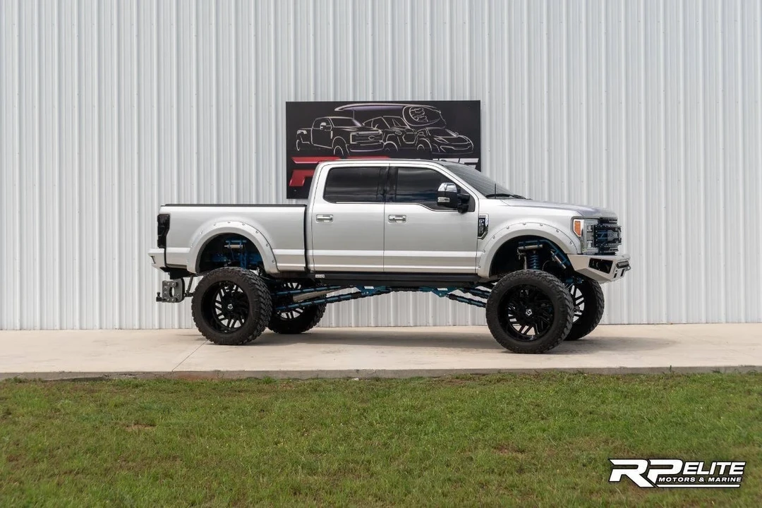 2017 Ford Super Duty 4th Gen - Image 2 of 21