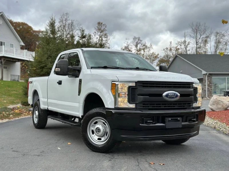 2017 Ford Super Duty 4th Gen - Image 2 of 12