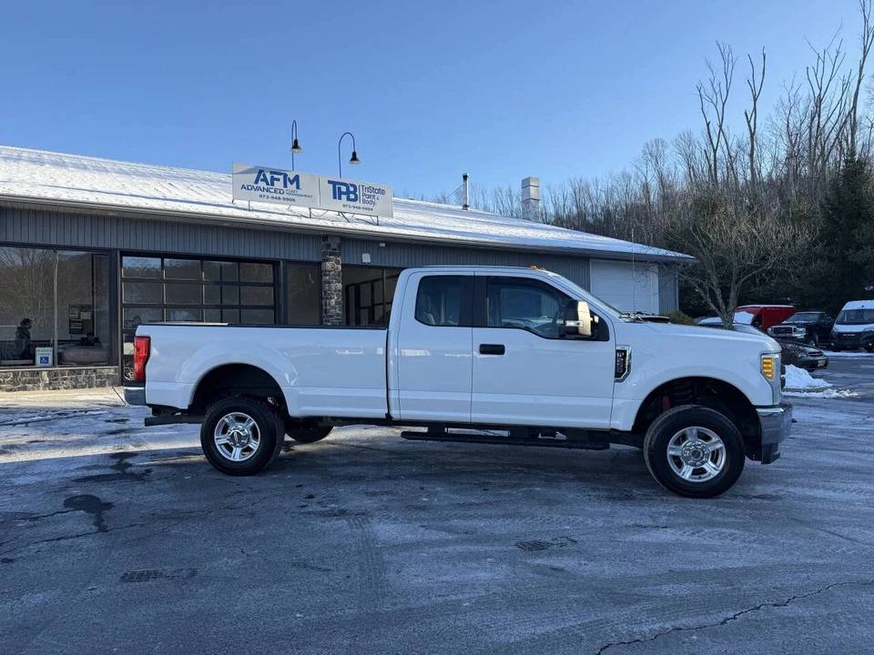 2017 Ford Super Duty 3rd Gen - Image 3 of 11