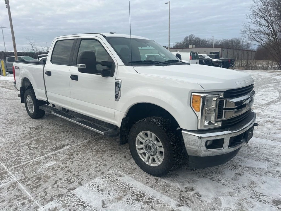 2017 Ford Super Duty 4th Gen - Image 5 of 12