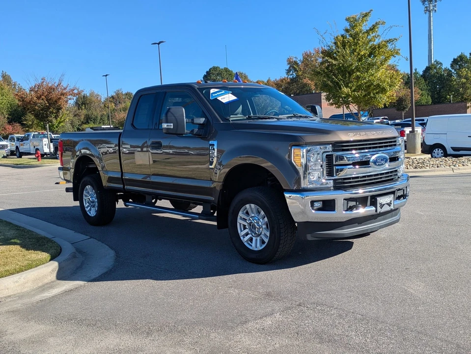 2017 Ford Super Duty 3rd Gen - Image 2 of 12