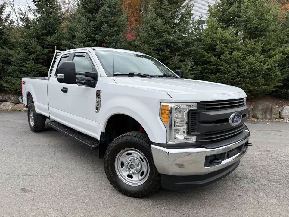 2017 Ford Super Duty 3rd Gen - Image 2 of 12
