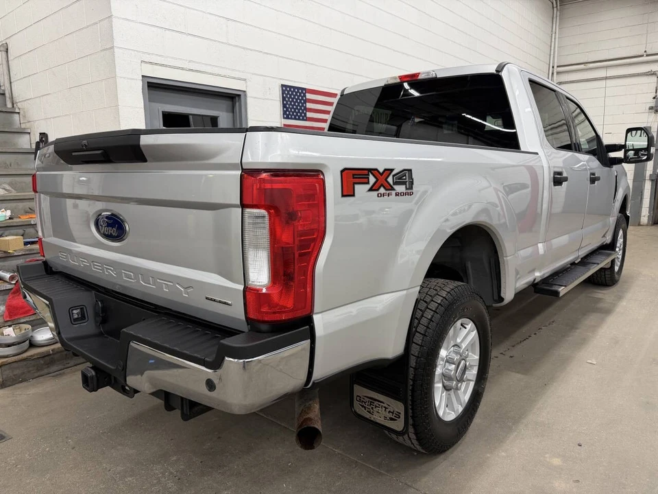 2017 Ford Super Duty 4th Gen - Image 2 of 12