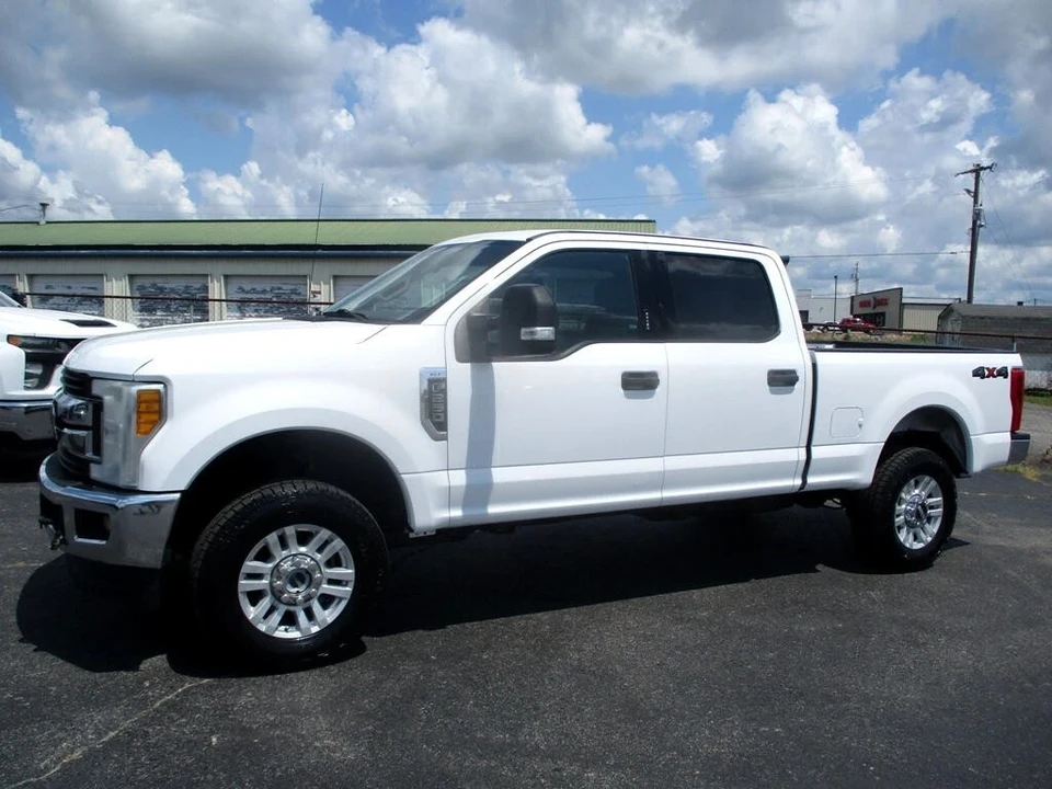 2017 Ford Super Duty 4th Gen - Image 2 of 21