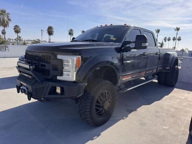 2017 Ford Super Duty 3rd Gen - Image 3 of 3