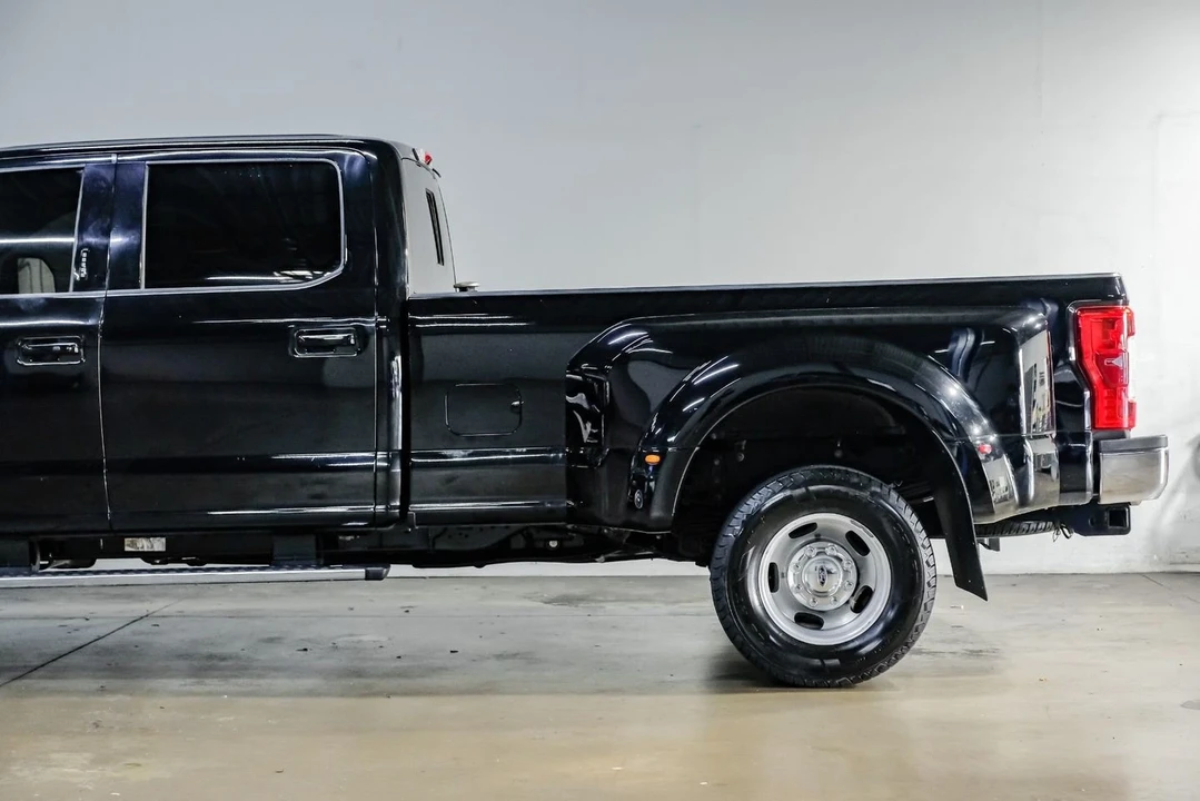 2017 Ford Super Duty 4th Gen - Image 19 of 21