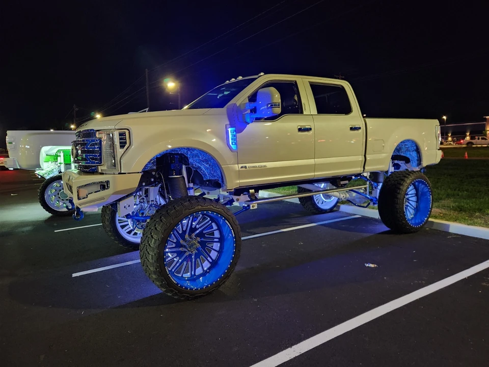 2017 Ford Super Duty 4th Gen - Image 2 of 31