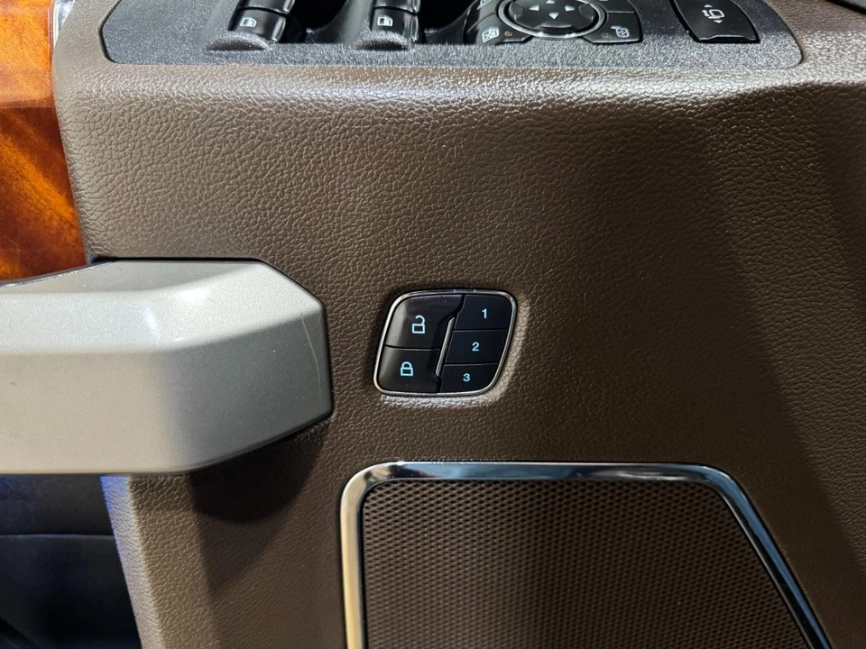 2017 Ford Super Duty 4th Gen - Image 28 of 31