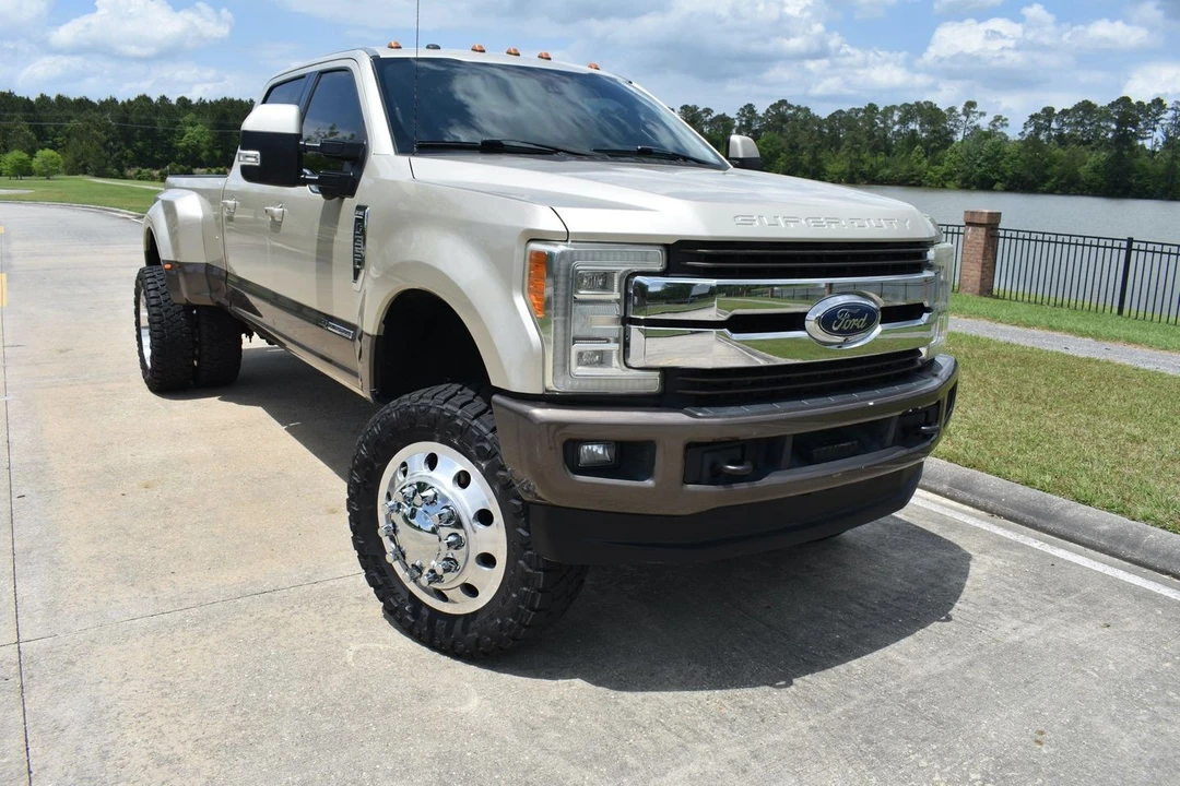 2017 Ford Super Duty 4th Gen - Image 2 of 19
