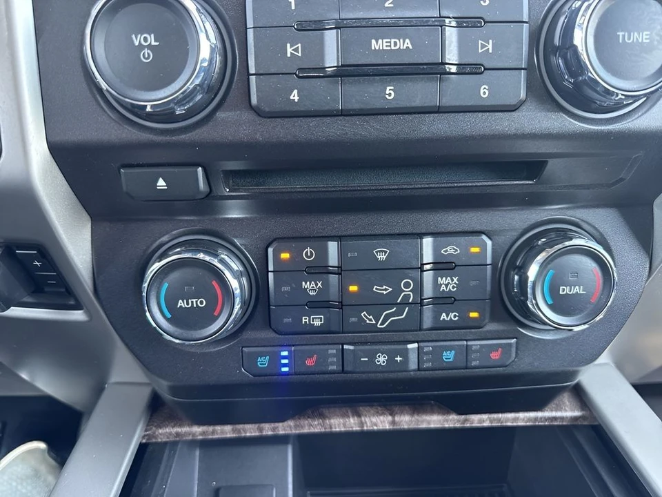 2017 Ford Super Duty 4th Gen - Image 19 of 31