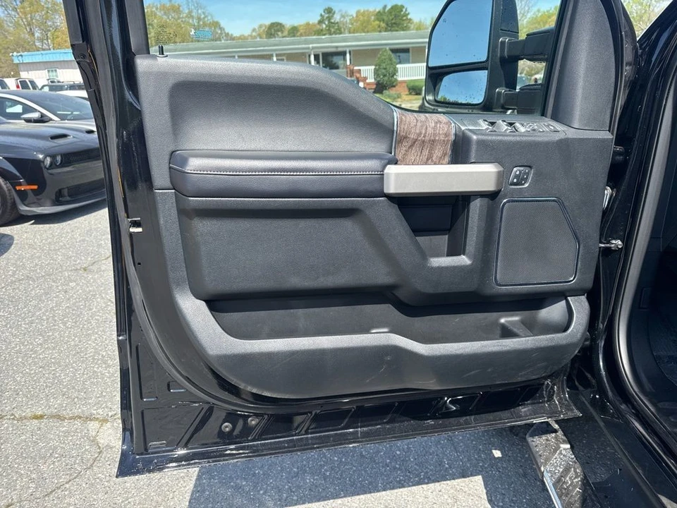 2017 Ford Super Duty 4th Gen - Image 26 of 31