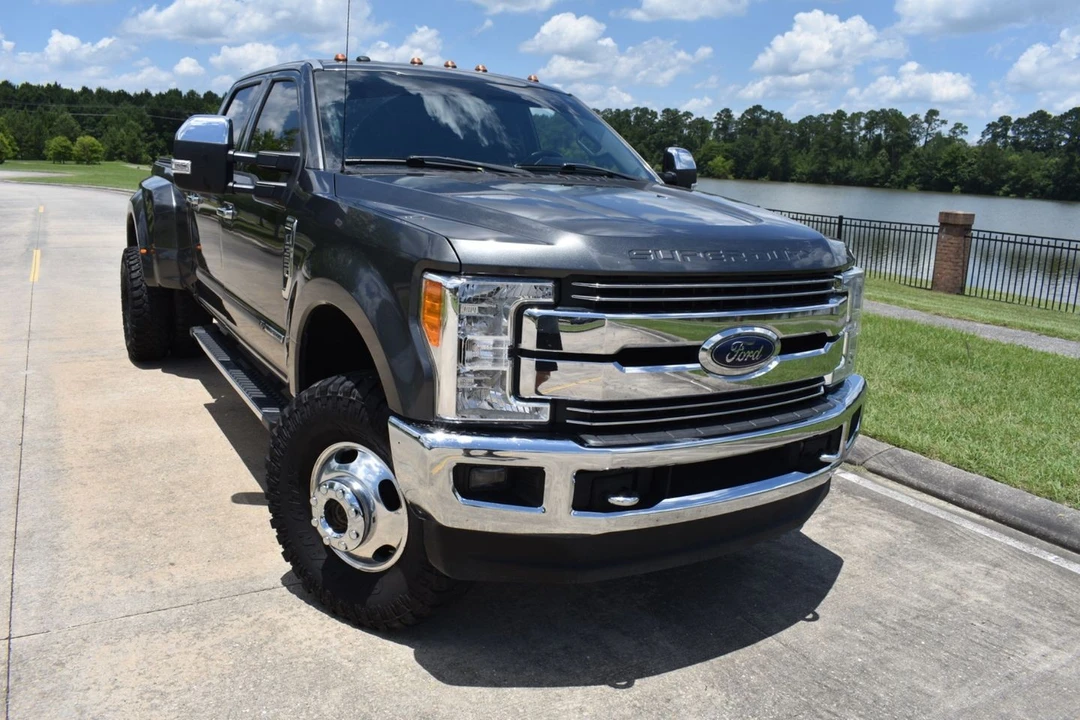 2017 Ford Super Duty 4th Gen - Image 2 of 20