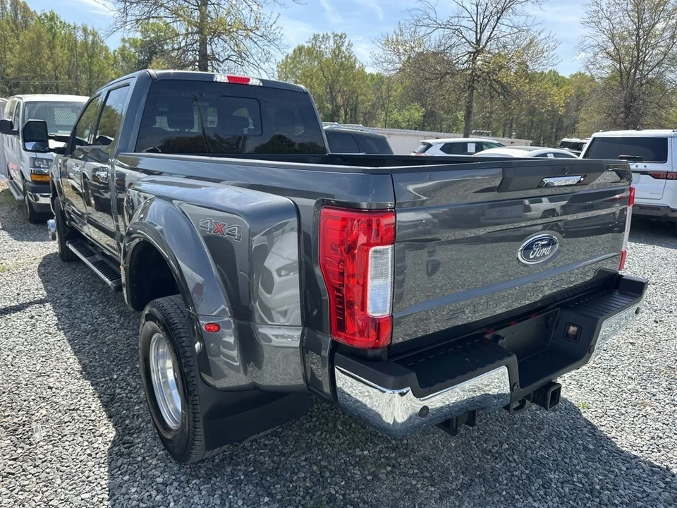 2017 Ford Super Duty 4th Gen - Image 5 of 5