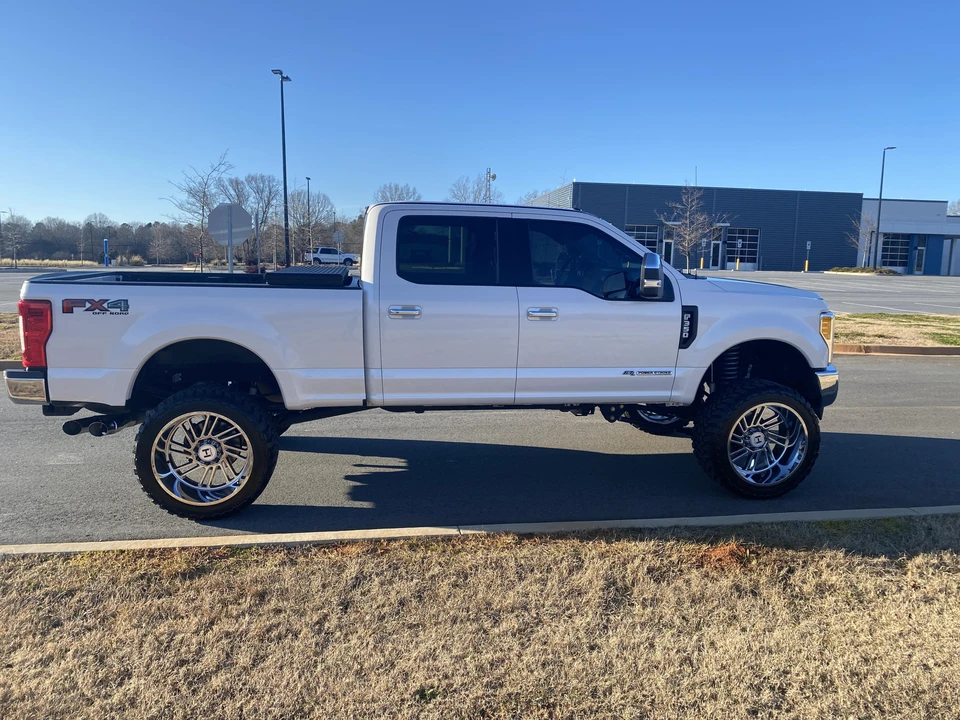 2017 Ford Super Duty 4th Gen - Image 20 of 31
