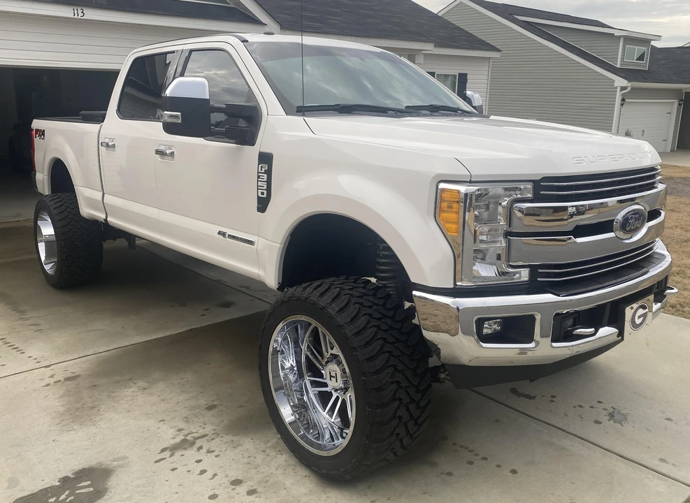 2017 Ford Super Duty 4th Gen - Image 25 of 31