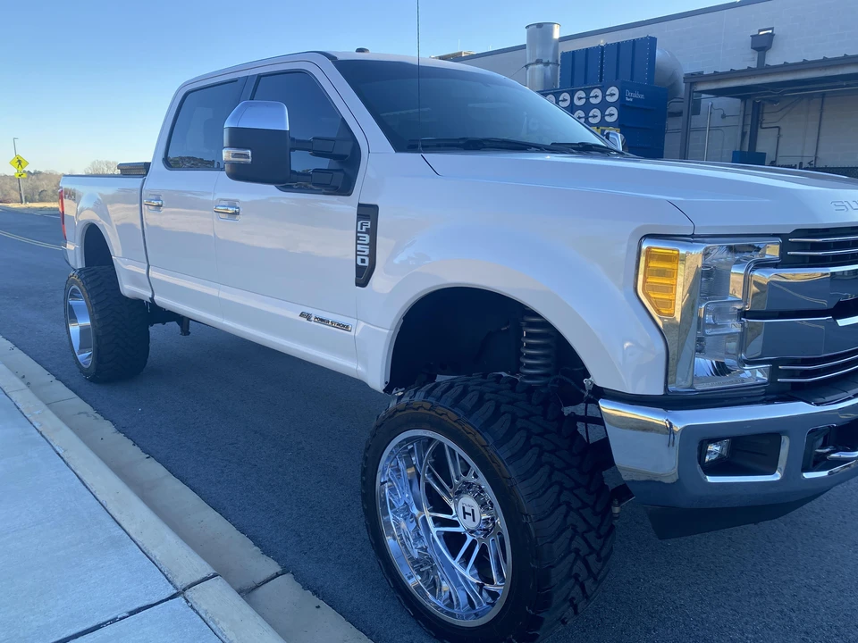 2017 Ford Super Duty 4th Gen - Image 24 of 31