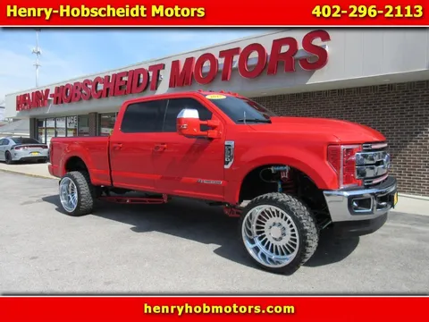 2017 Ford F-350 Super Duty Platinum Crew Cab