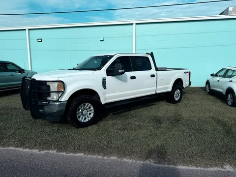 2017 Ford F-350 Super Duty Crew Cab 4x4
