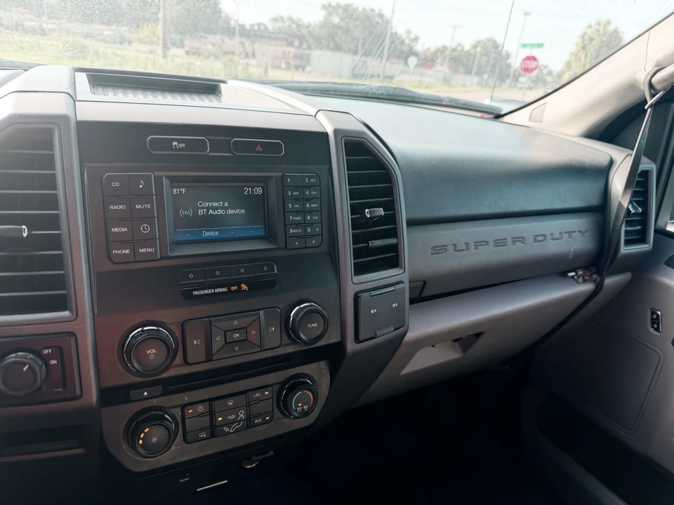 2017 Ford Super Duty 4th Gen - Image 16 of 19