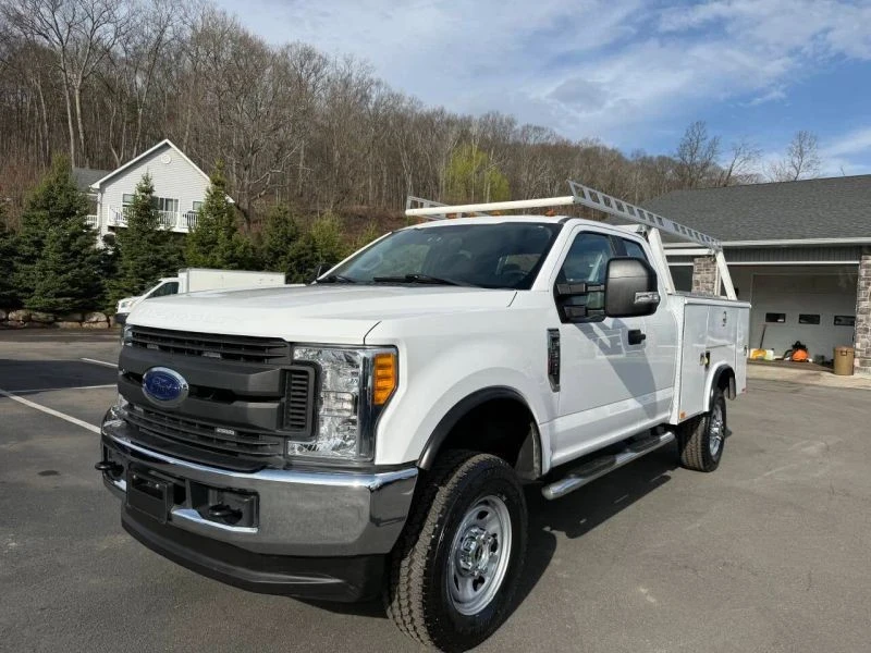 2017 Ford Super Duty 4th Gen - Image 2 of 12