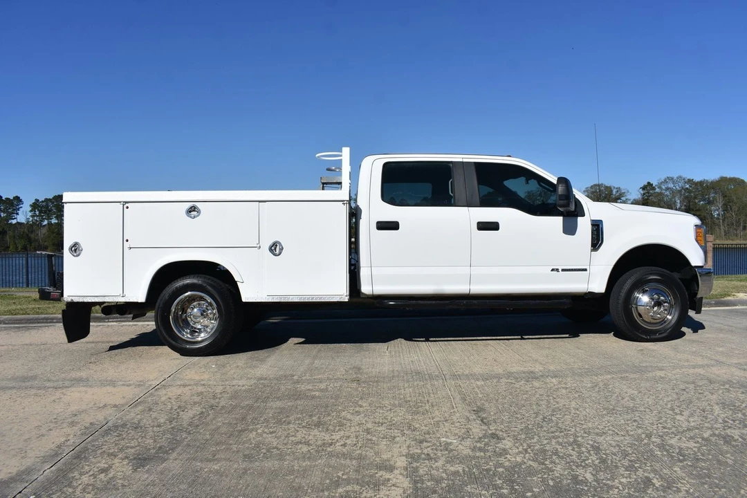2017 Ford Super Duty 4th Gen - Image 3 of 28