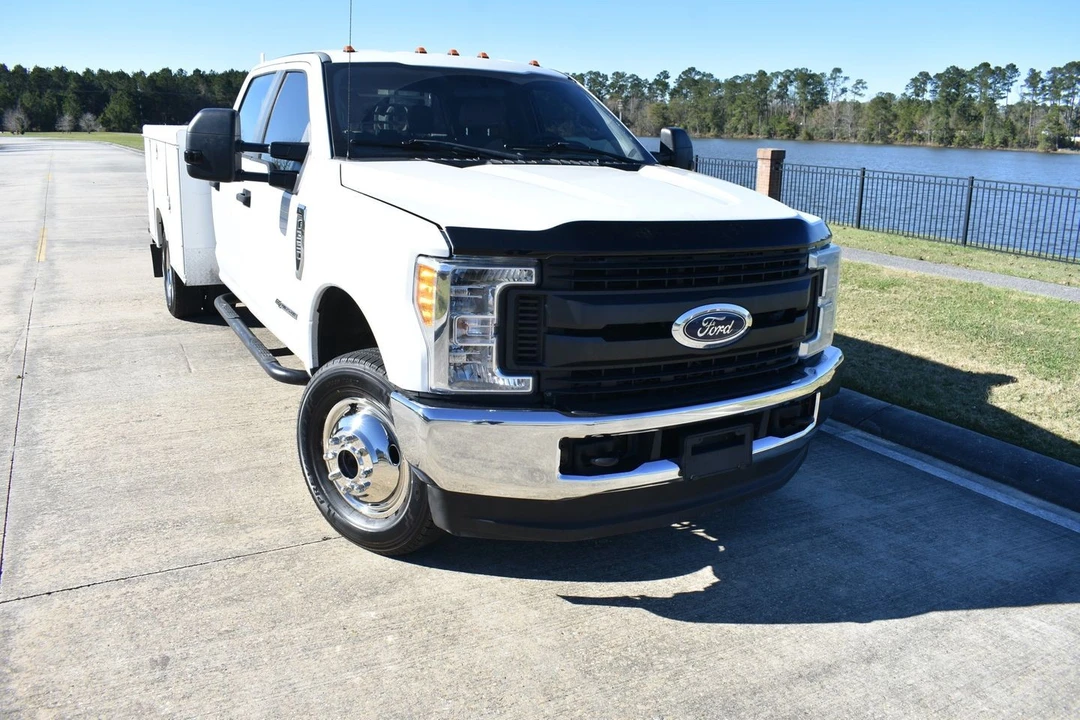 2017 Ford Super Duty 4th Gen - Image 2 of 28