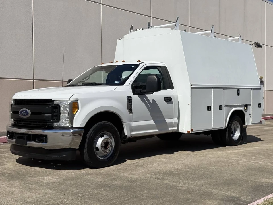 2017 Ford Super Duty 3rd Gen - Image 2 of 12