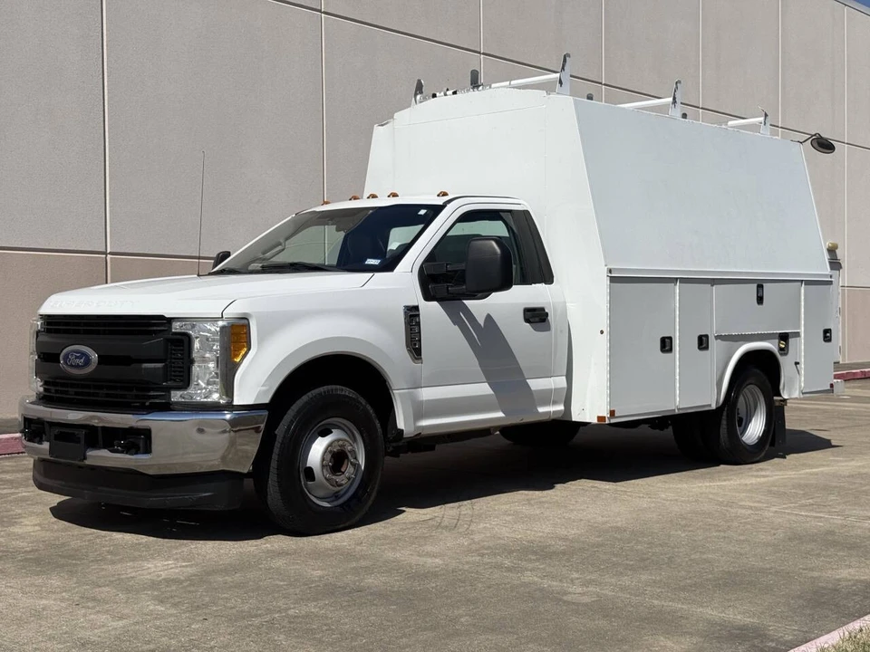 2017 Ford Super Duty 4th Gen - Image 2 of 12