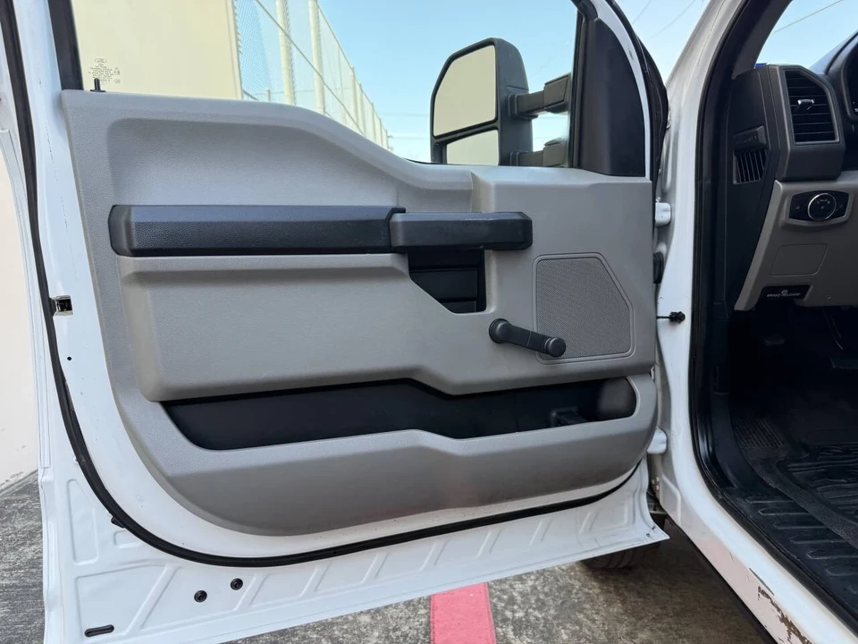 2017 Ford Super Duty 3rd Gen - Image 9 of 12