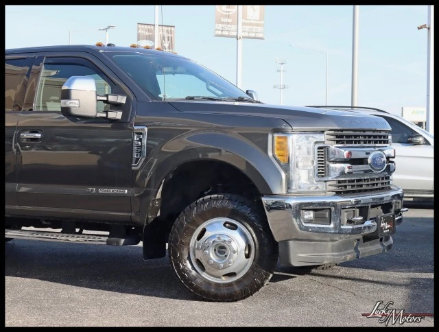 2017 Ford Super Duty 3rd Gen - Image 2 of 12