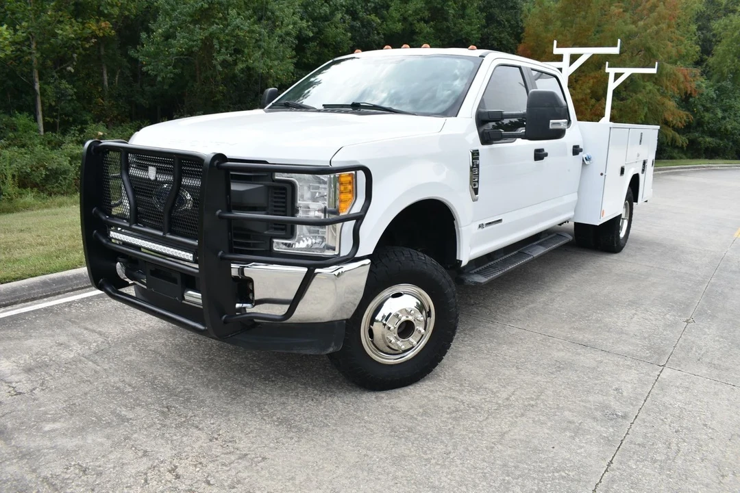 2017 Ford Super Duty 3rd Gen - Image 2 of 12