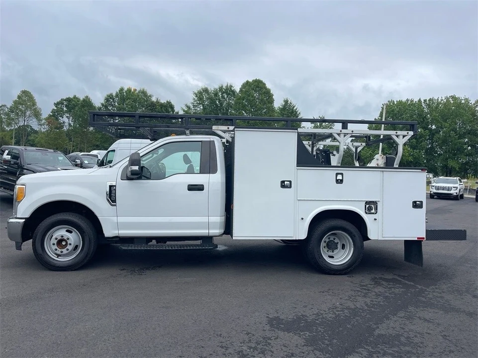 2017 Ford Super Duty 4th Gen - Image 2 of 12