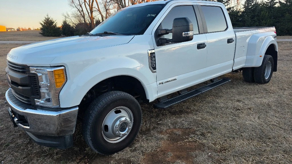 2017 Ford Super Duty 4th Gen - Image 3 of 12