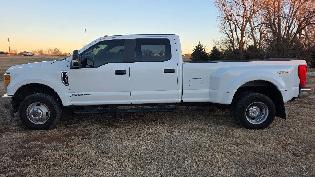 2017 Ford Super Duty 4th Gen - Image 10 of 12