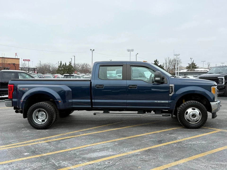 2017 Ford Super Duty 4th Gen - Image 2 of 12