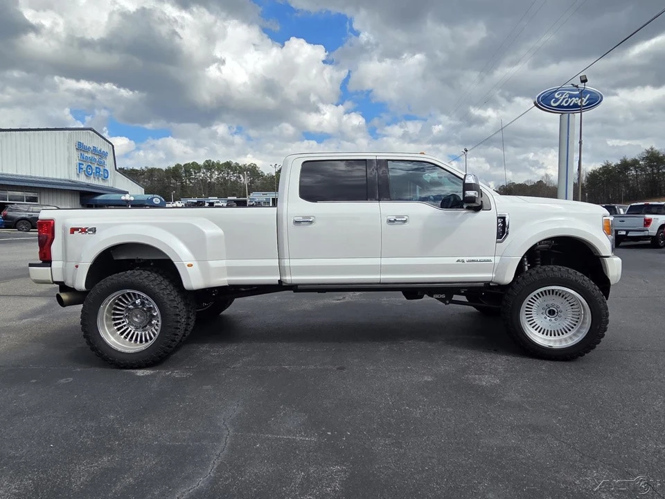2017 Ford Super Duty 4th Gen - Image 2 of 21