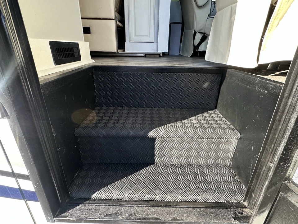 2017 Ford F-Series - Image 18 of 21