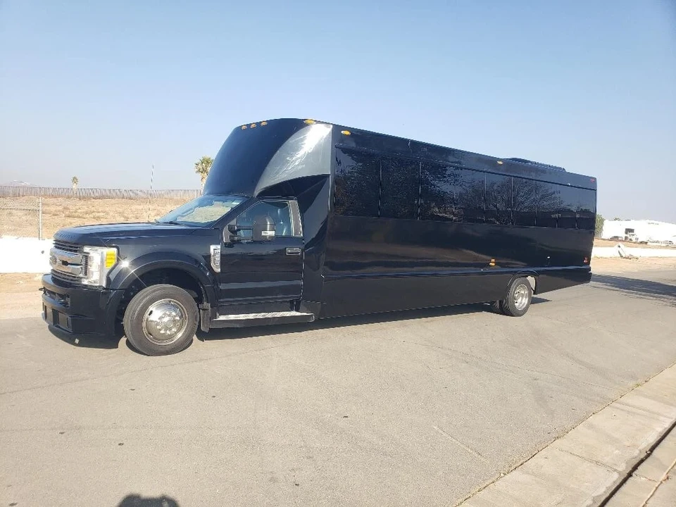 2017 Ford Super Duty 4th Gen - Image 3 of 17