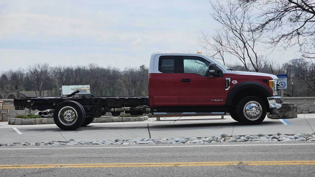 2017 Ford Super Duty 4th Gen - Image 15 of 31