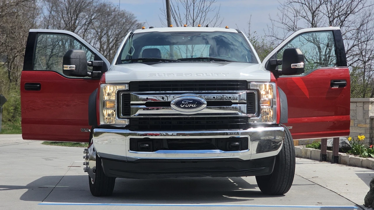 2017 Ford Super Duty 4th Gen - Image 28 of 31