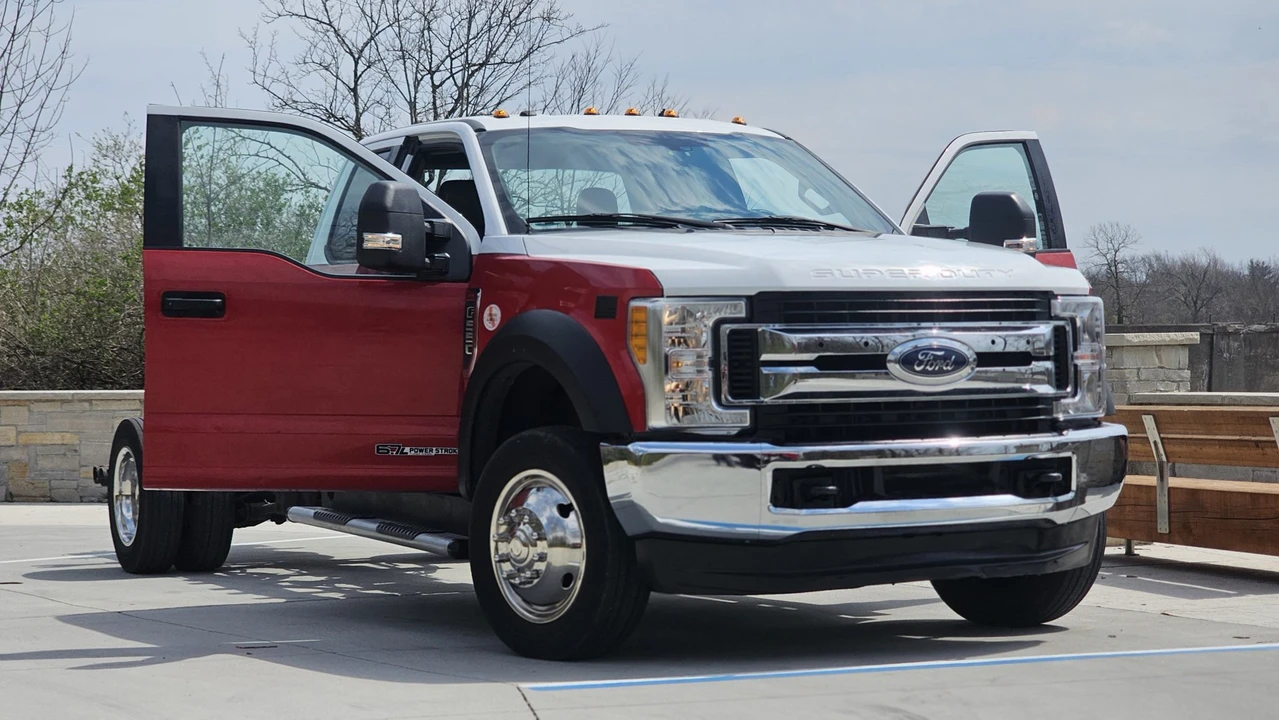 2017 Ford Super Duty 4th Gen - Image 27 of 31