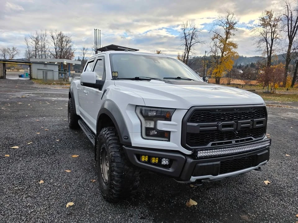2017 Ford F-150 Raptor 13th Gen - Image 2 of 10