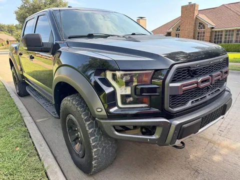 2017 Ford F150 SuperCrew Cab SVT Raptor