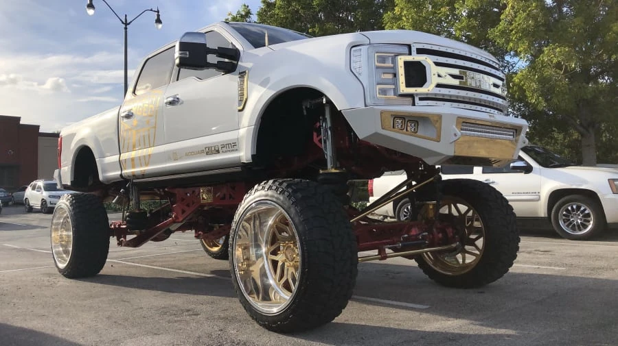 2017 Ford Super Duty 4th Gen - Image 2 of 3