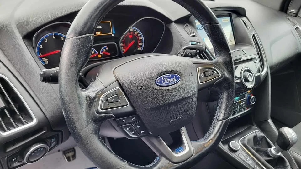 2017 Ford Focus RS 3rd Gen - Image 13 of 19