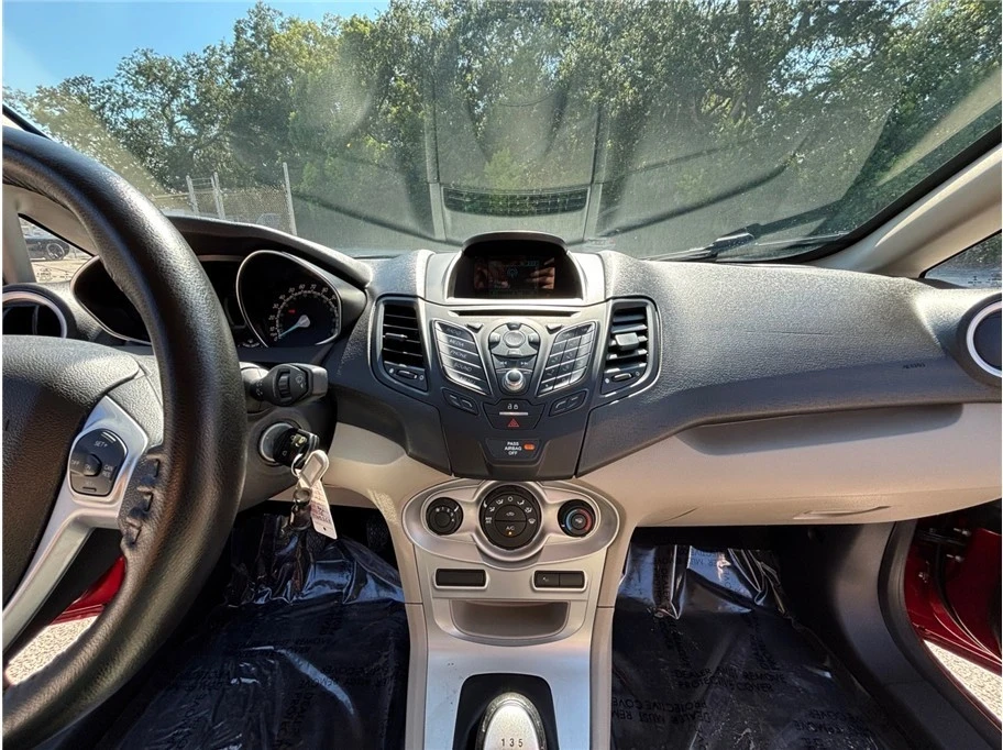 2017 Ford Fiesta - Image 11 of 21