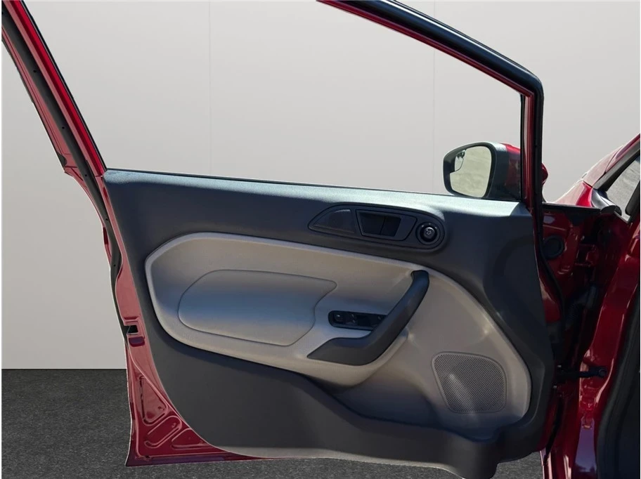 2017 Ford Fiesta - Image 15 of 21