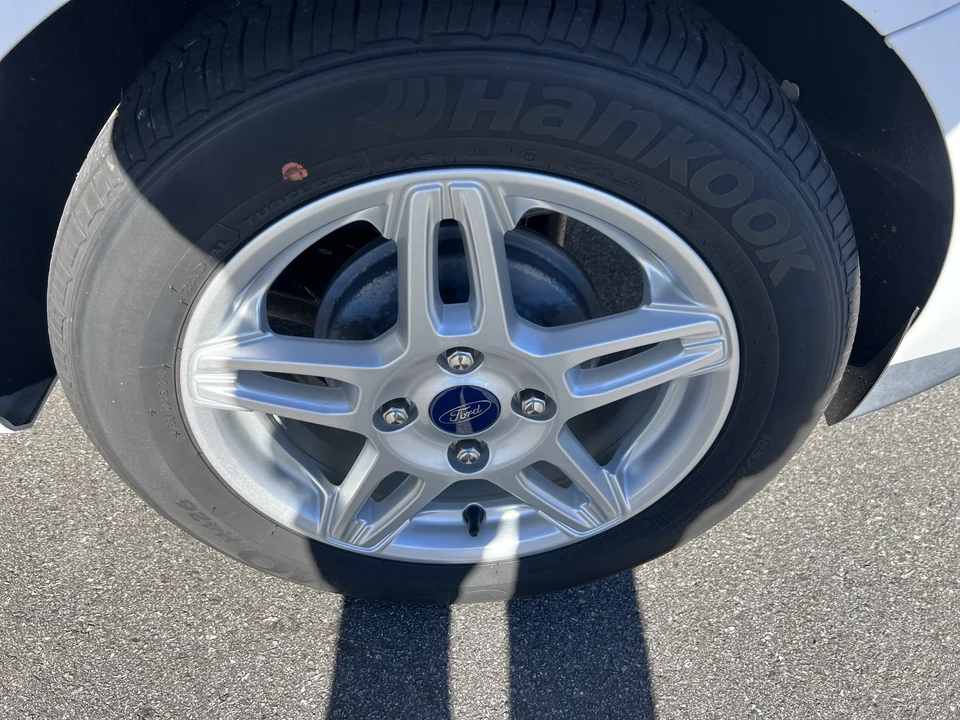 2017 Ford Fiesta - Image 11 of 12