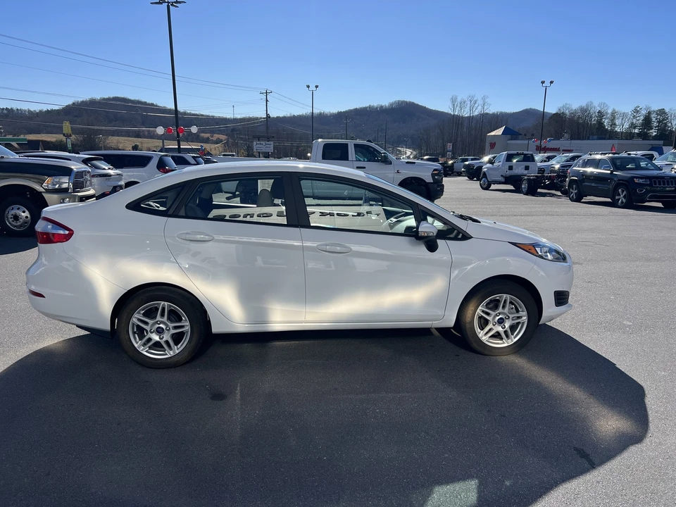 2017 Ford Fiesta - Image 4 of 21