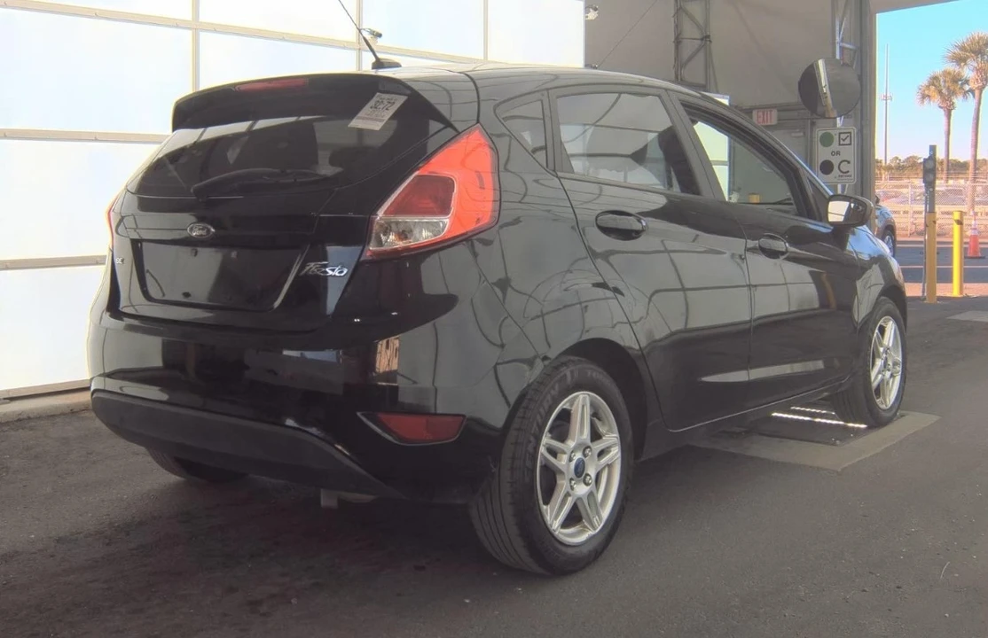 2017 Ford Fiesta - Image 4 of 10